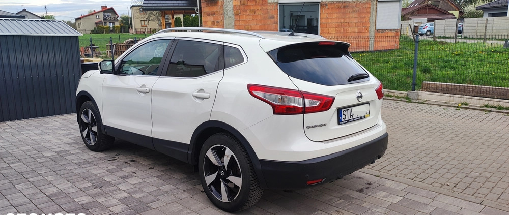 Nissan Qashqai cena 52900 przebieg: 125000, rok produkcji 2015 z Rzgów małe 37